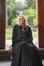 Load image into Gallery viewer, Curate by Trelise Cooper - Uncommon Threads Shirt (Black)