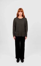 Load image into Gallery viewer, Bridge and Lord - relaxed Curved Hem Pullover (Olive)