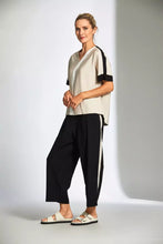 Load image into Gallery viewer, Peruzzi - 3 Tone Curve Top (Sand/Black)