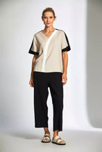 Load image into Gallery viewer, Peruzzi - 3 Tone Curve Top (Sand/Black)