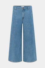 Load image into Gallery viewer, Zoe Kratzmann - Affinity Jean (Mid Wash Denim)