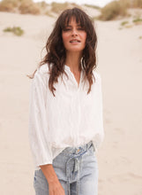 Load image into Gallery viewer, Yest- Kellis Blouse (white)
