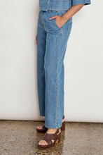 Load image into Gallery viewer, Zoe Kratzmann - Affinity Jean (Mid Wash Denim)
