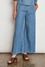 Load image into Gallery viewer, Zoe Kratzmann - Affinity Jean (Mid Wash Denim)
