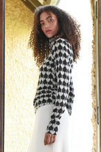 Load image into Gallery viewer, COOP By Trelise Cooper - Heart Work Top (Black and Cream)
