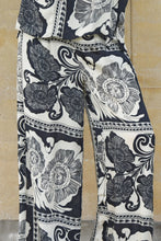 Load image into Gallery viewer, Curate by Trelise Cooper - KICK PLEAT Pant

