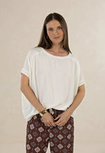 Load image into Gallery viewer, Humidity - Lush top (Cream)
