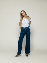 Load image into Gallery viewer, Atte Denim - Helena Jean (mode blue)
