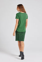 Load image into Gallery viewer, Lou Lou - Janis Tee Block Colour
