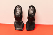 Load image into Gallery viewer, Elyson Footwear - Quartz (Black)
