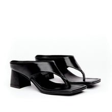 Load image into Gallery viewer, Elyson Footwear - Quartz (Black)
