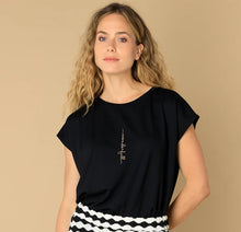 Load image into Gallery viewer, Ivy Beau - Elivia Tee (Black)
