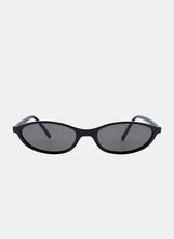Load image into Gallery viewer, OTRA Sunglasses - Hazel  (Black/ Smoke) (HAZ-BLKSMK-353)
