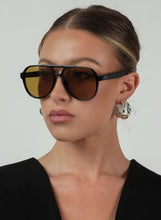 Load image into Gallery viewer, OTRA Sunglasses - Stevie - (Black/ Olive) (STEV-BLKOLV-361)
